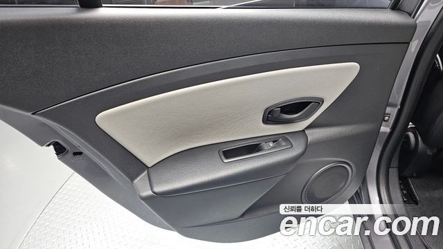 Renault Korea SM3 Neo SE 2017 — фото 25
