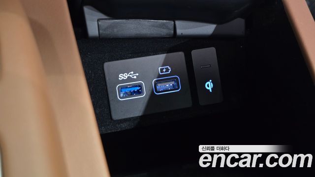 Genesis GV70 2.5T Gasoline 2WD 2022 — фото 13