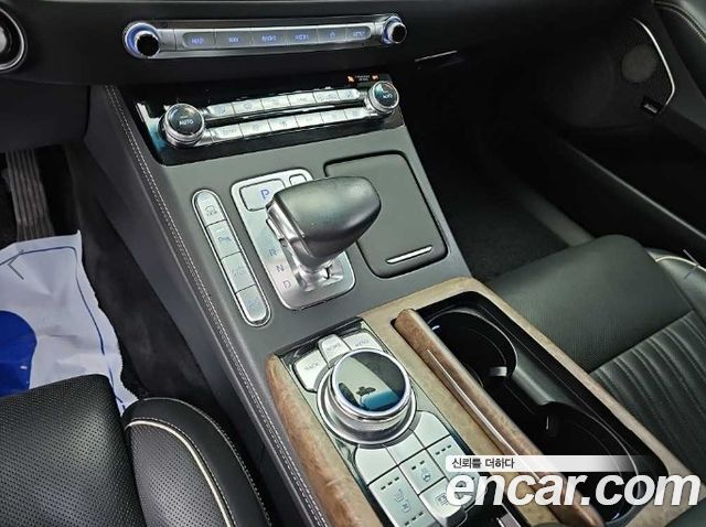 Genesis G90 5.0 AWD Prestige 2019 — фото 9