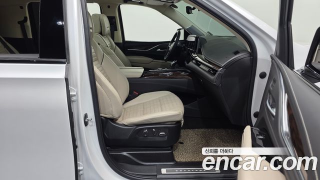 Cadillac Escalade (V) 6.2 ESV ESV Sports Platinum 2023 — фото 11