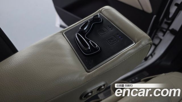 Cadillac Escalade (V) 6.2 ESV ESV Sports Platinum 2023 — фото 18