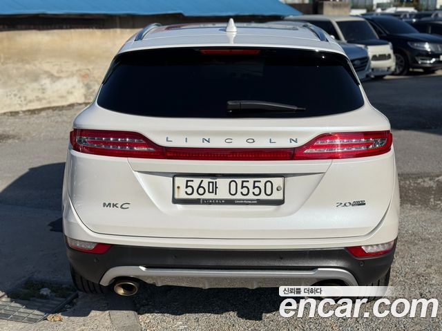 Lincoln MKC 2.0 AWD 2015 — фото 3
