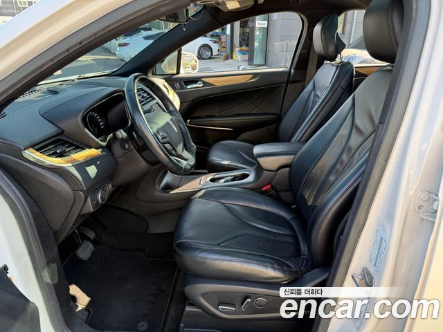 Lincoln MKC 2.0 AWD 2015 — фото 9