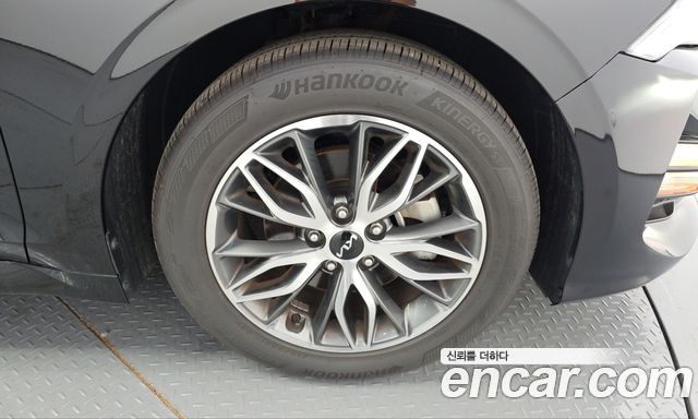 Kia K5 (III) 2.0 Trendy 2023 — фото 21