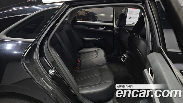 Kia K5 (III) 2.0 Trendy 2023 — фото 26
