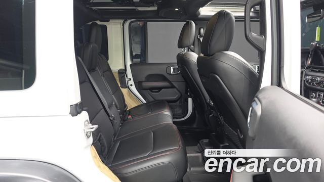 Jeep Wrangler (JL) 2.0 Rubicon Power Top 4Door 2024 — фото 11