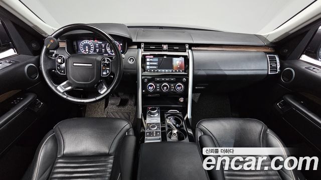 Land Rover Discovery 5 3.0 SD6 HSE Luxury 2019 — фото 7