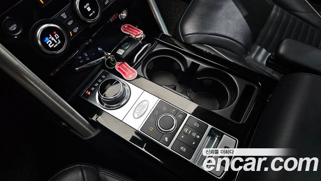 Land Rover Discovery 5 3.0 SD6 HSE Luxury 2019 — фото 9