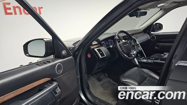 Land Rover Discovery 5 3.0 SD6 HSE Luxury 2019 — фото 10