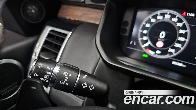 Land Rover Discovery 5 3.0 SD6 HSE Luxury 2019 — фото 38