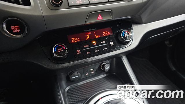 Kia Sportage R Diesel 2WD Prestige 2015 — фото 18