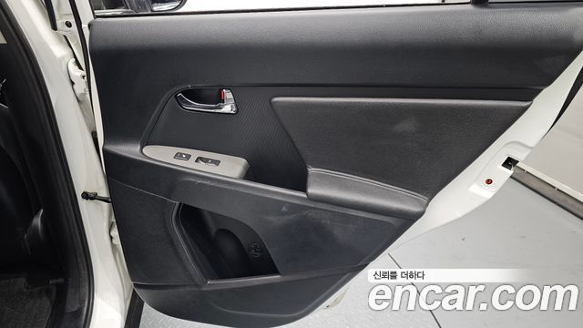 Kia Sportage R Diesel 2WD Prestige 2015 — фото 25