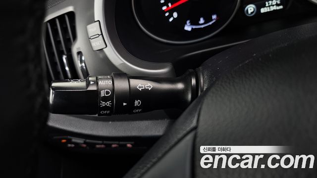 Kia Sportage R Diesel 2WD Prestige 2015 — фото 27