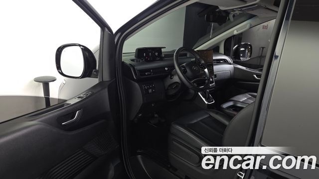 Hyundai Staria Cargo 5-Seater Modern 2023 — фото 10
