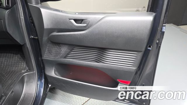 Hyundai Staria Cargo 5-Seater Modern 2023 — фото 25