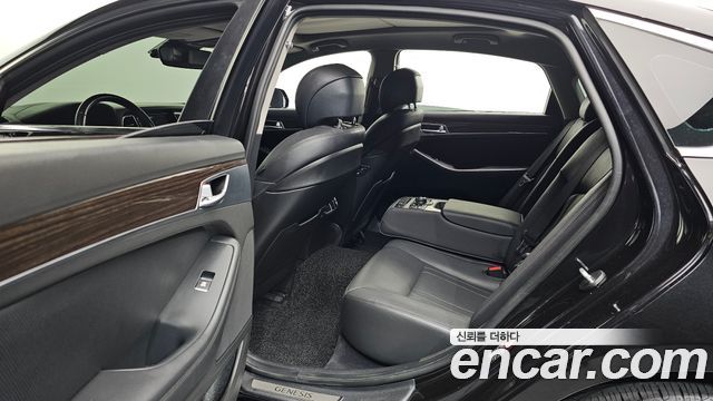 Genesis G80 3.3 GDI AWD Luxury 2018 — фото 11