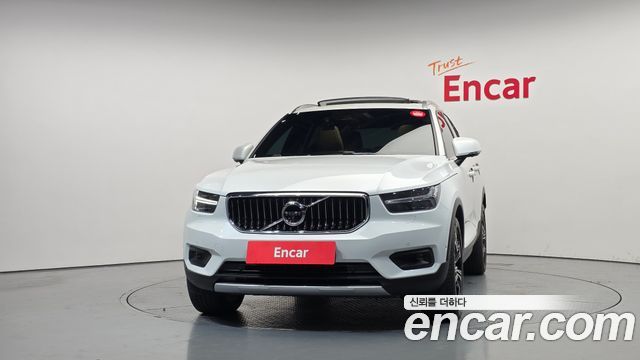 Volvo XC40 B4 Inscription 2021 — фото 3