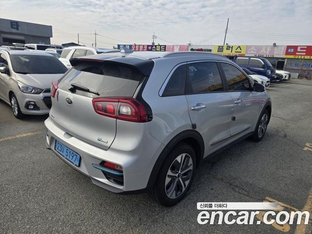 Kia Niro EV Noblesse 2021 — фото 5