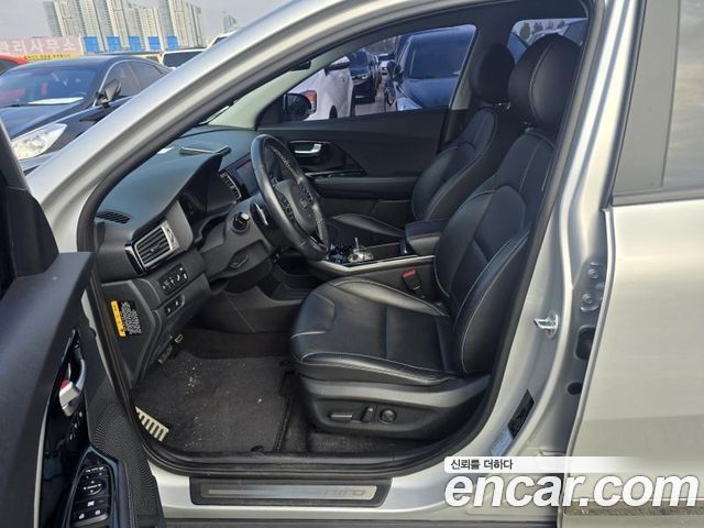 Kia Niro EV Noblesse 2021 — фото 18