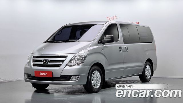 Hyundai Grand Starex 5-Seater VAN Modern