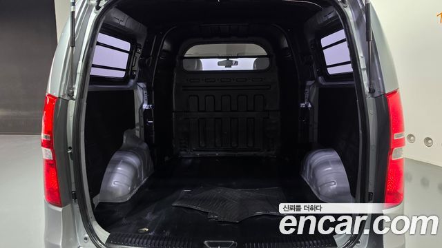 Hyundai Grand Starex 5-Seater VAN Modern 2018 — фото 18
