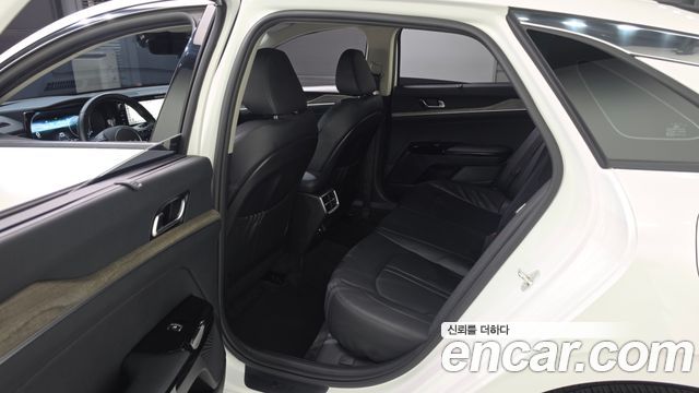 Kia K5 (III) 1.6 Turbo Noblesse 2023 — фото 11