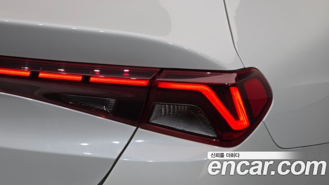 Kia K5 (III) 1.6 Turbo Noblesse 2023 — фото 23