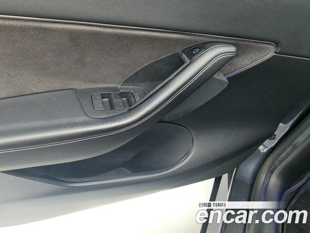 Tesla Model Y Standard Range RWD 2021 — фото 17