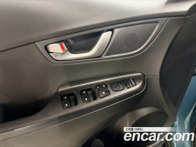 Hyundai Kona 1.6 Turbo 2WD Modern pop 2018 — фото 19