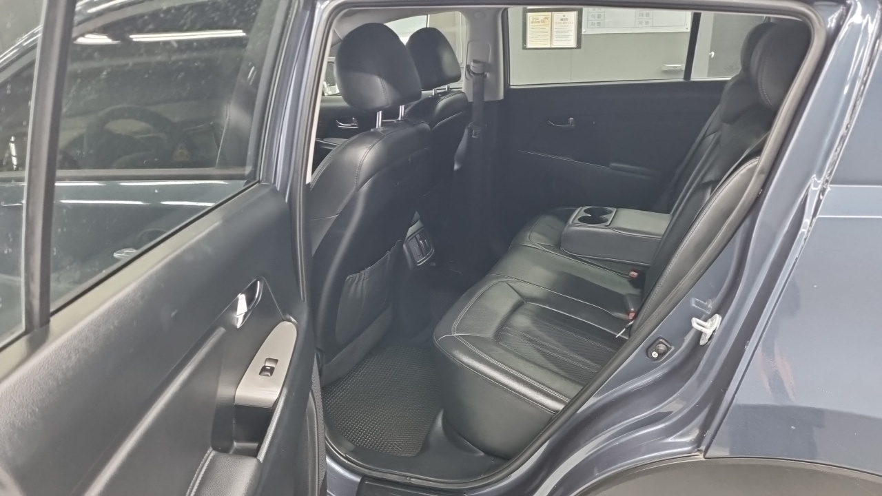 Kia Sportage R Diesel 2WD Trendy 2014 — фото 10