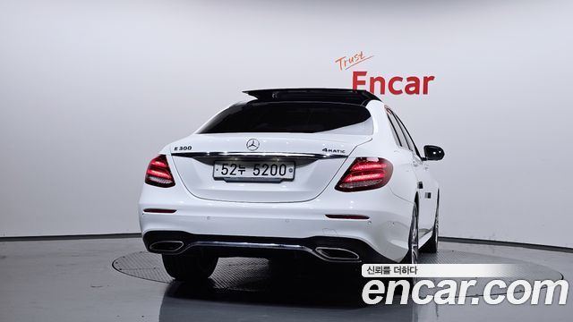 Mercedes-Benz E-Class (W213) E300 4MATIC AMG Line 2018 — фото 4