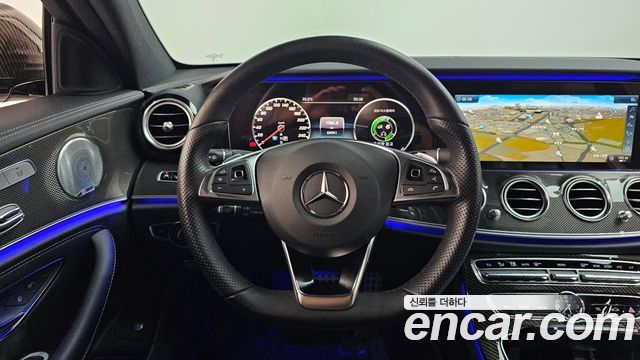 Mercedes-Benz E-Class (W213) E300 4MATIC AMG Line 2018 — фото 14