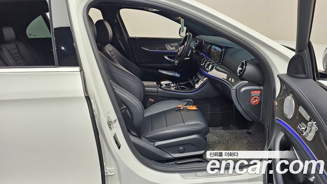 Mercedes-Benz E-Class (W213) E300 4MATIC AMG Line 2018 — фото 26