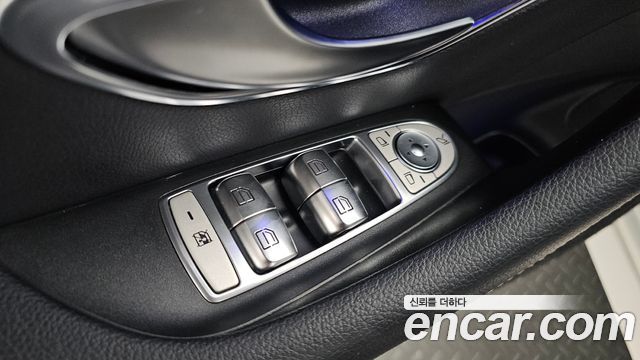 Mercedes-Benz E-Class (W213) E300 4MATIC AMG Line 2018 — фото 35