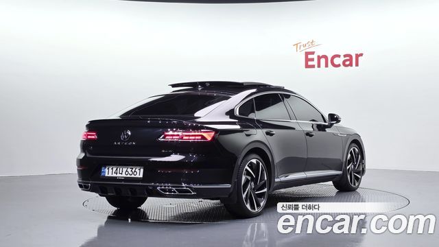 Volkswagen Arteon 2.0 TDI R-LIINE 4Motion 2022 — фото 2