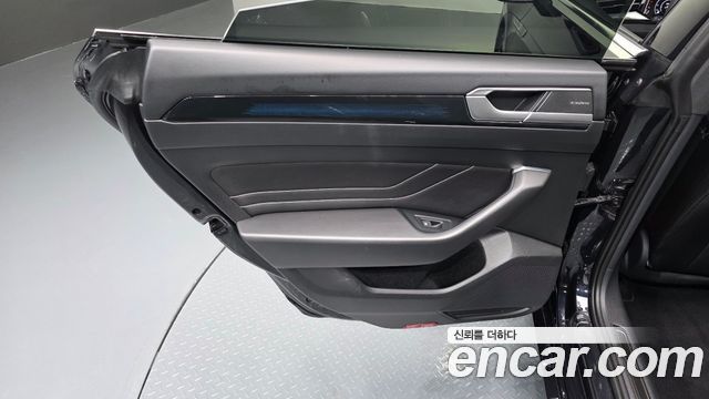 Volkswagen Arteon 2.0 TDI R-LIINE 4Motion 2022 — фото 25