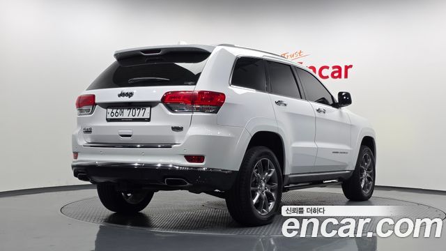 Jeep Grand Cherokee 3.0 Diesel Overland Summit WK2 2015 — фото 2