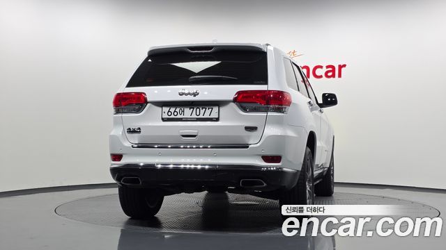 Jeep Grand Cherokee 3.0 Diesel Overland Summit WK2 2015 — фото 4