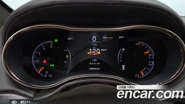 Jeep Grand Cherokee 3.0 Diesel Overland Summit WK2 2015 — фото 8