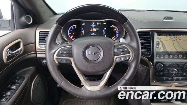Jeep Grand Cherokee 3.0 Diesel Overland Summit WK2 2015 — фото 14