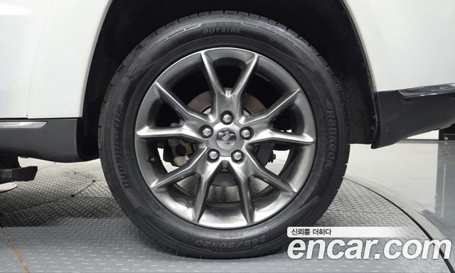 Jeep Grand Cherokee 3.0 Diesel Overland Summit WK2 2015 — фото 21
