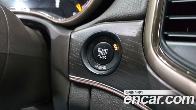 Jeep Grand Cherokee 3.0 Diesel Overland Summit WK2 2015 — фото 29