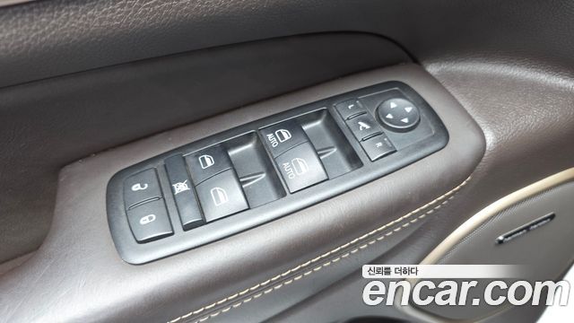 Jeep Grand Cherokee 3.0 Diesel Overland Summit WK2 2015 — фото 32