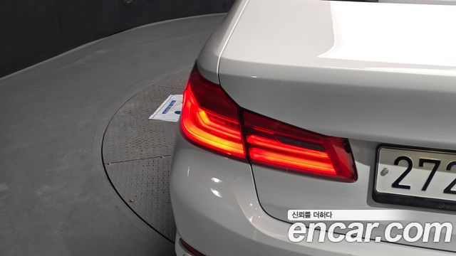 BMW 5 Series (G30) 520i Luxury 2019 — фото 23