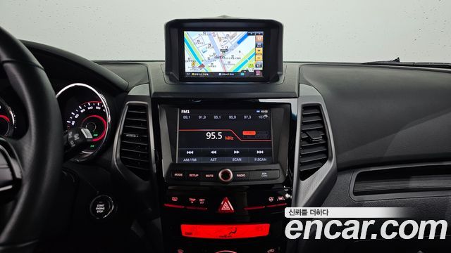 KG Mobility (SsangYong) Tivoli LX 2WD 2017 — фото 14