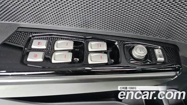 KG Mobility (SsangYong) Tivoli LX 2WD 2017 — фото 16