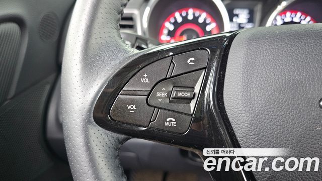 KG Mobility (SsangYong) Tivoli LX 2WD 2017 — фото 18