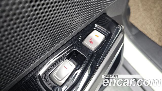 KG Mobility (SsangYong) Tivoli LX 2WD 2017 — фото 29