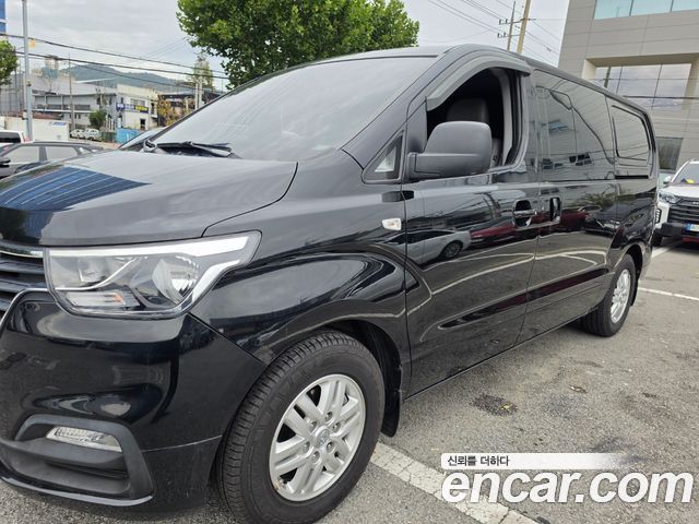 Hyundai Grand Starex Van 5-Seater Modern 2020 — фото 2