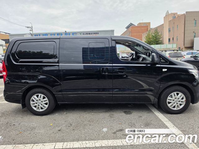 Hyundai Grand Starex Van 5-Seater Modern 2020 — фото 7